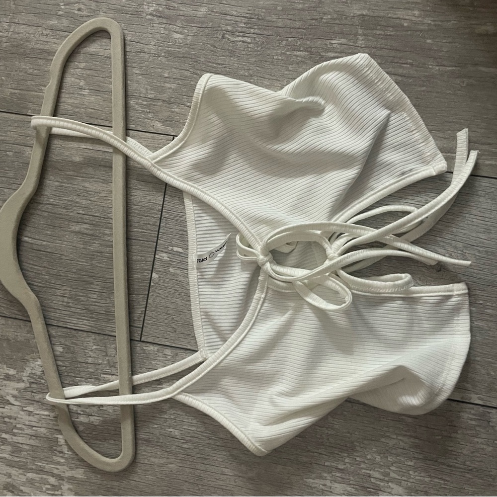 White Ribbed Tie-Back Crop Top